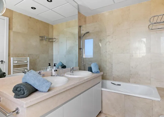 4 Penthouse Apartman *