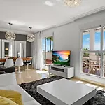 4 Penthouse