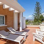4 Penthouse *