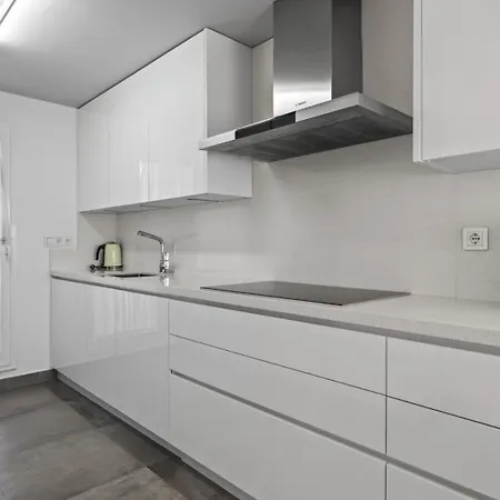 4 Penthouse 埃斯特波纳