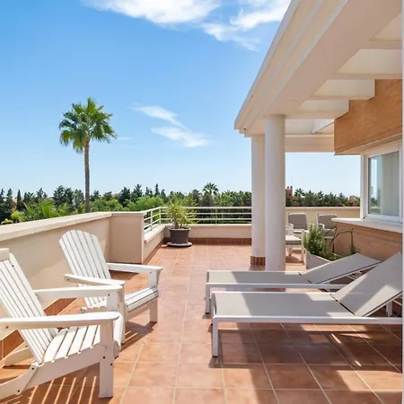 4 Penthouse Apartamento Estepona