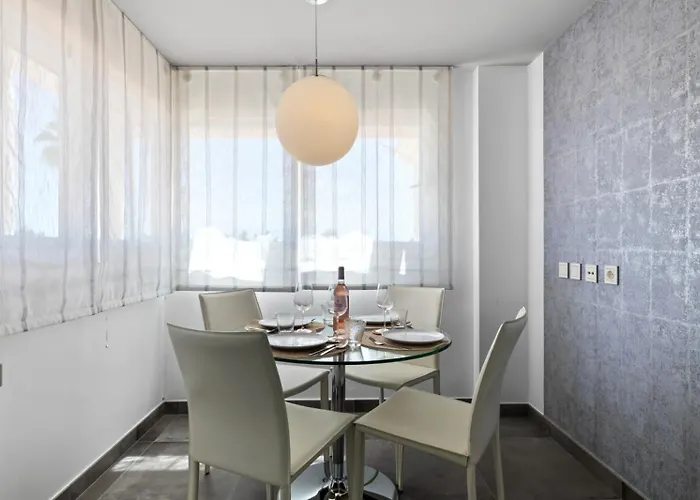 דירה 4 Penthouse אסטפונה