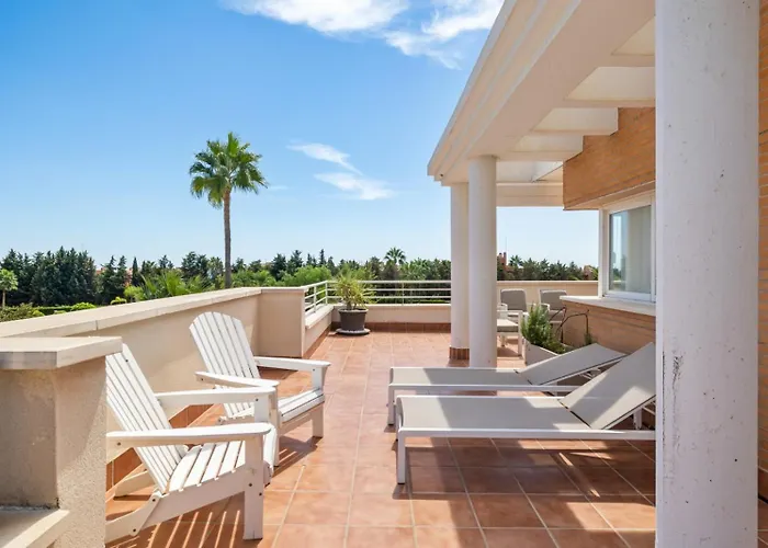 4 Penthouse Apartamento Estepona