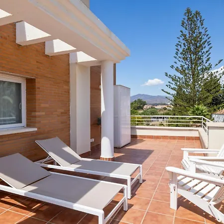4 Penthouse *